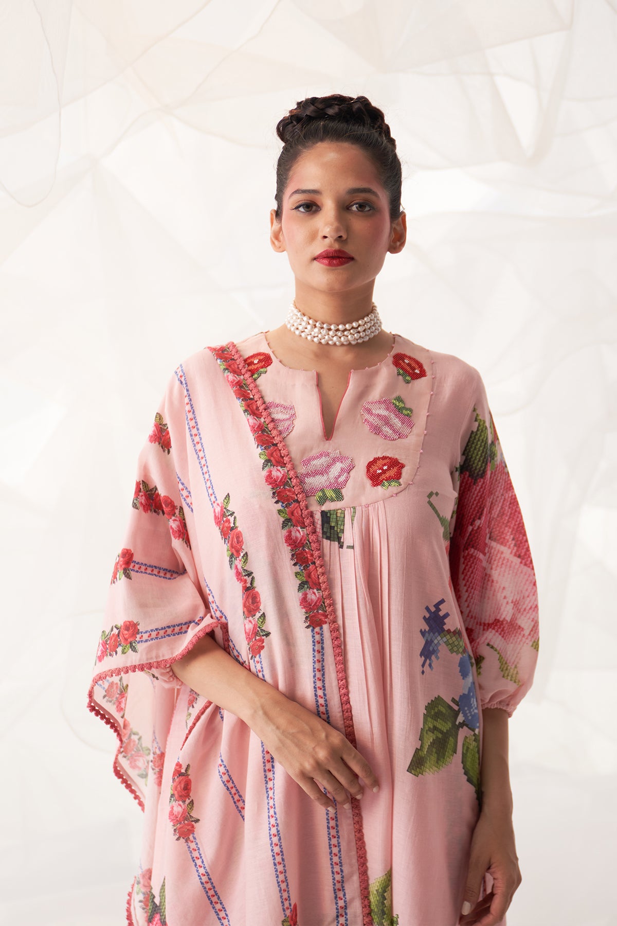 MULTI ROSE YOKE KURTA SET