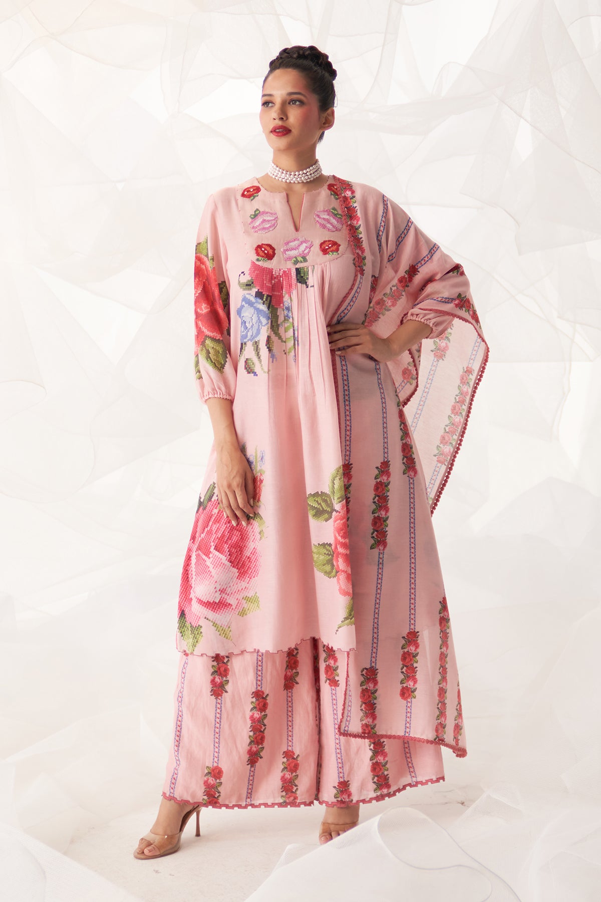 MULTI ROSE YOKE KURTA SET