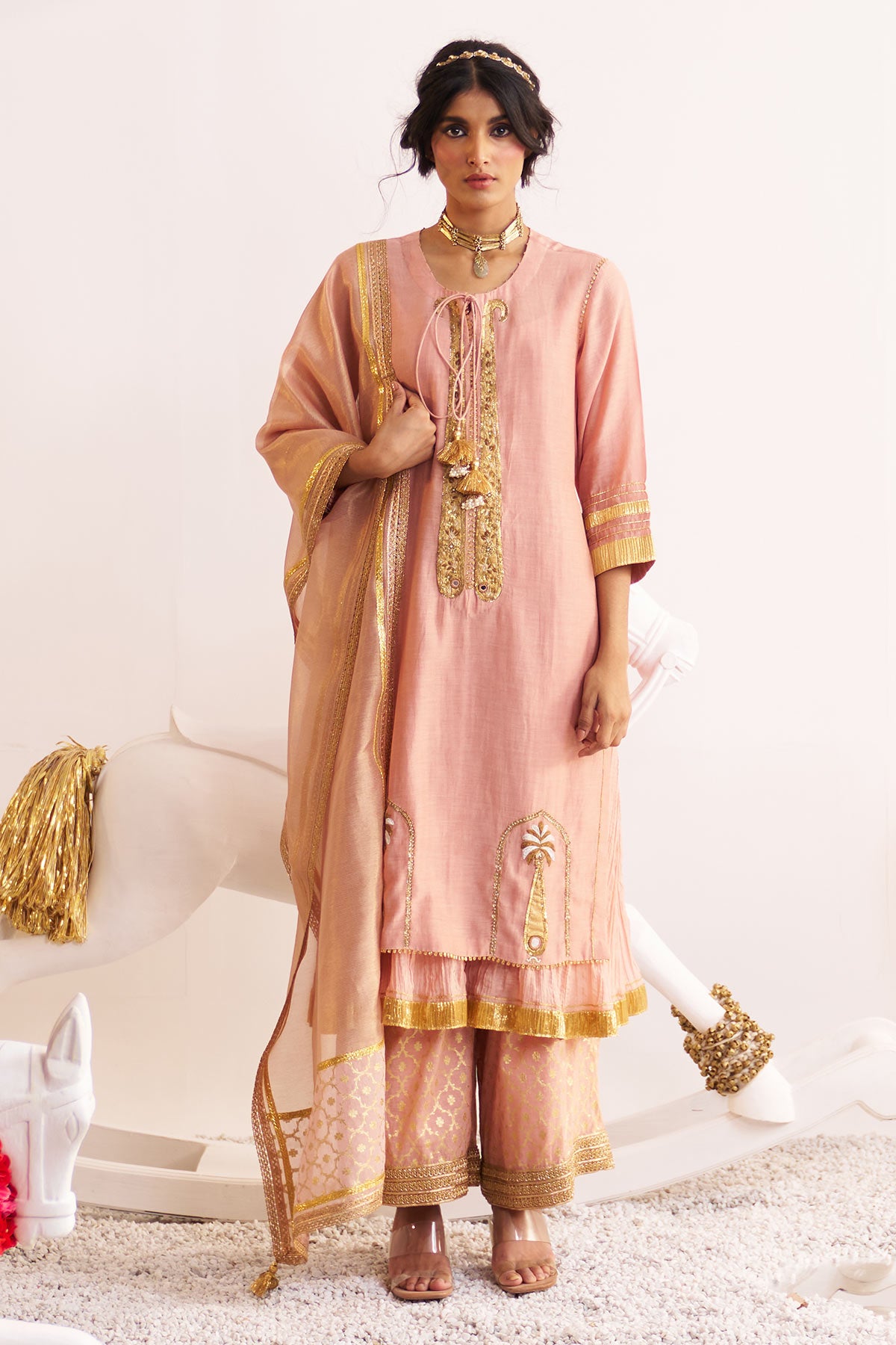 Gota kurta set with wrinkled slip