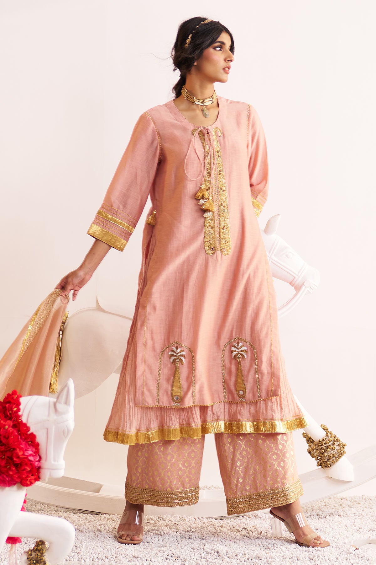 Gota kurta set with wrinkled slip