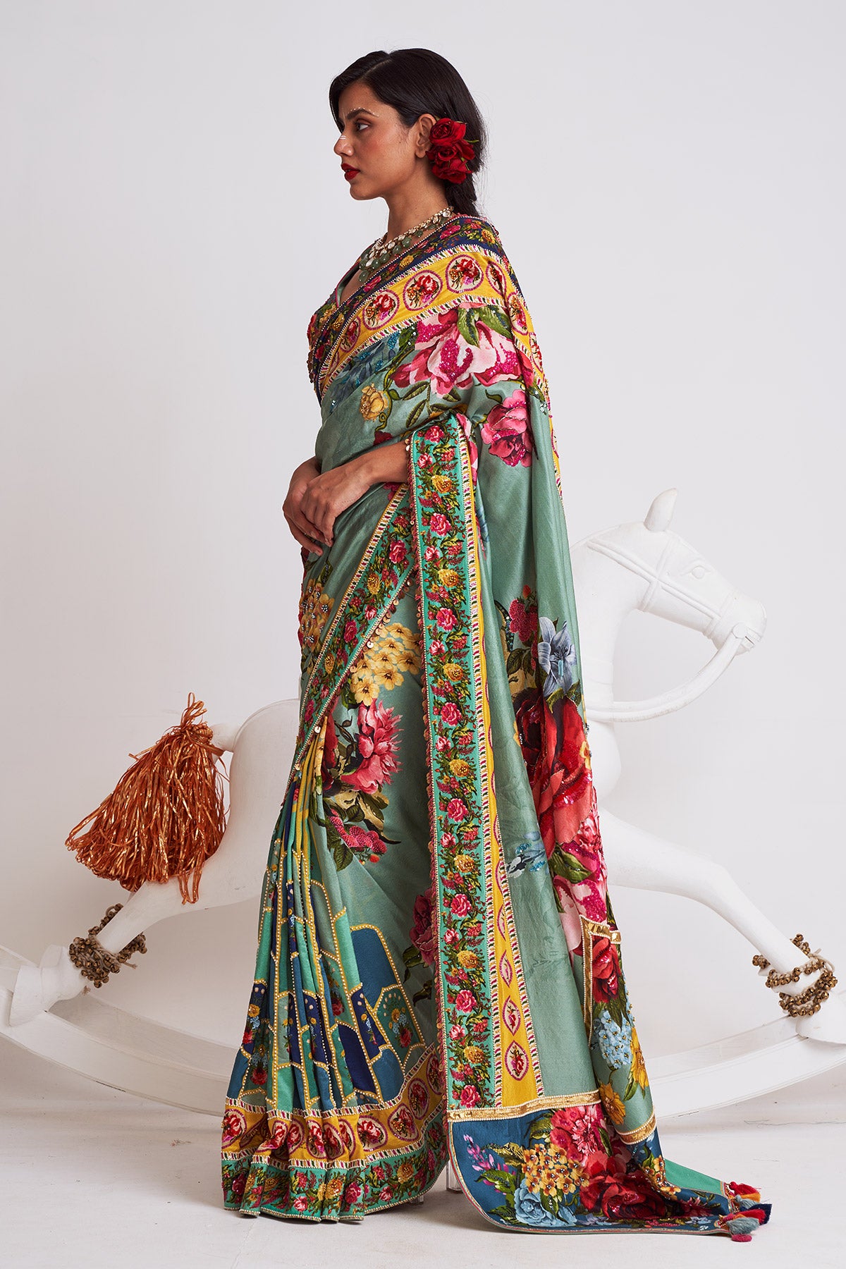 Gulshan bagh color block saree