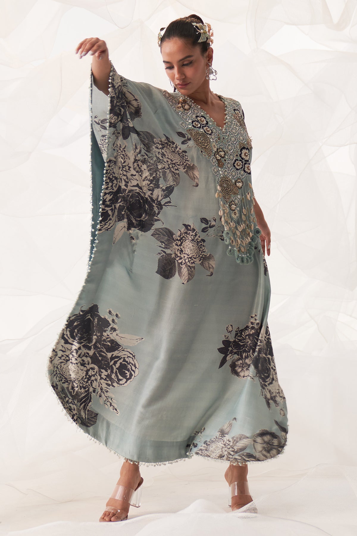 V NECK KAFTAN